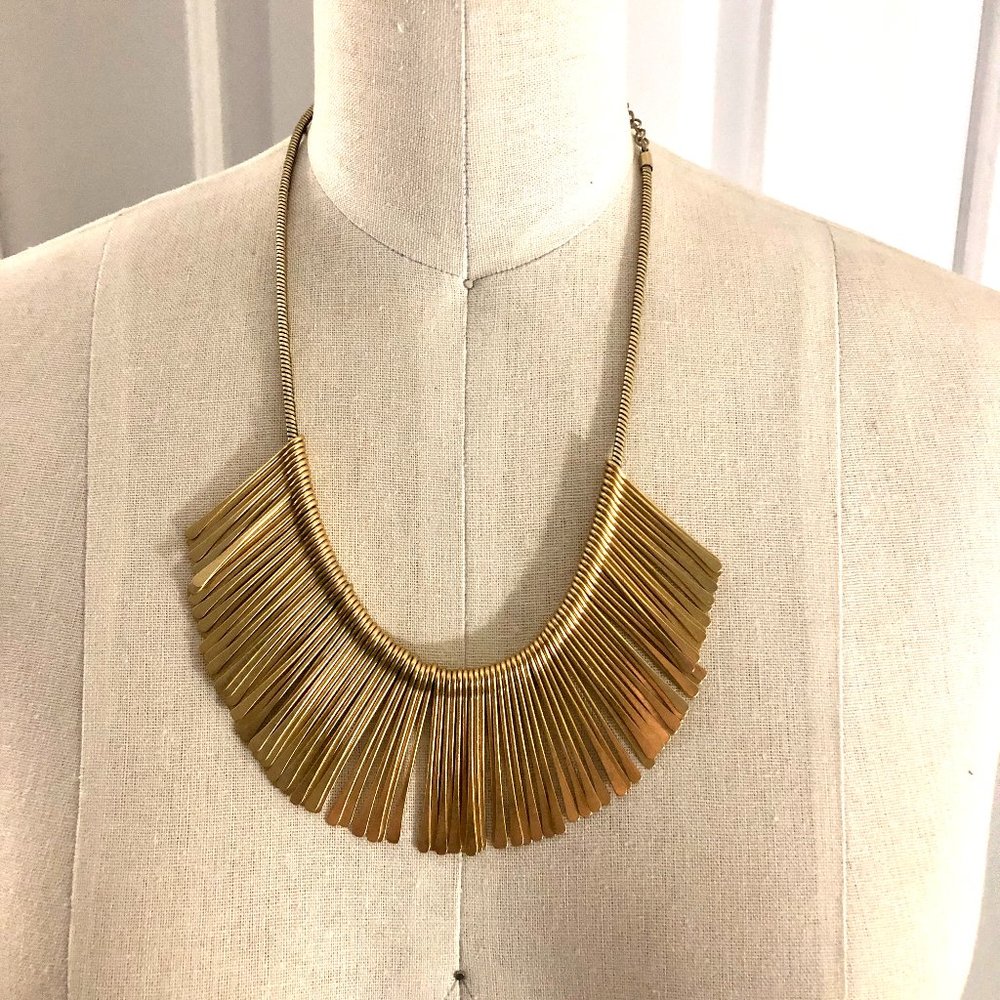 Stella & Dot Essential Fringe Necklace in Gold
